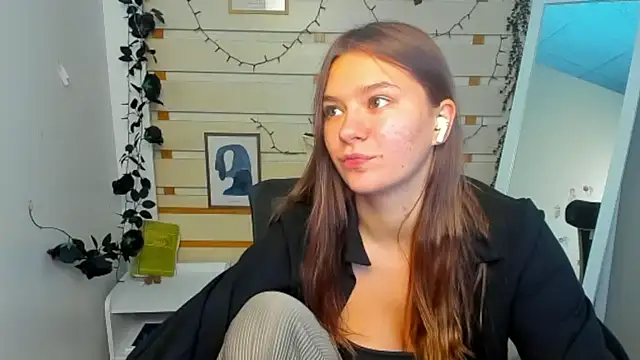 Josephine_Kiss webcam