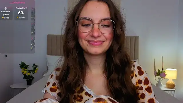 Real_cutie1 webcam