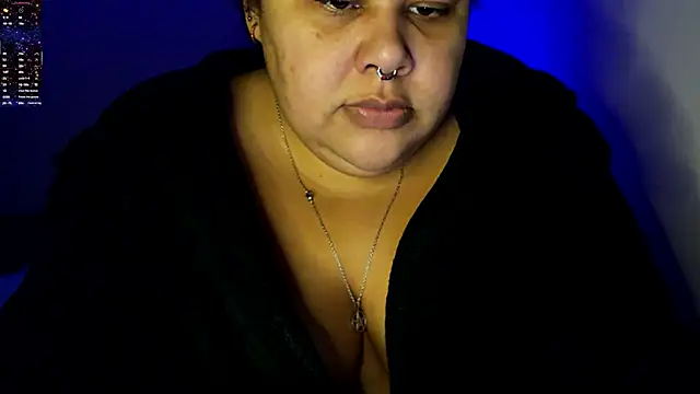 xlatinastar - Xlatinastar's free webcam