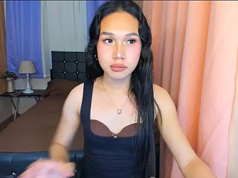 Almira_Hilson webcam