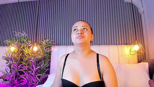AnaisClark webcam