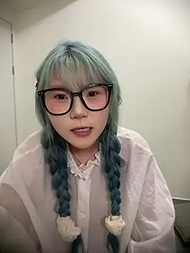 Rocket-Girl live cam on StripChat