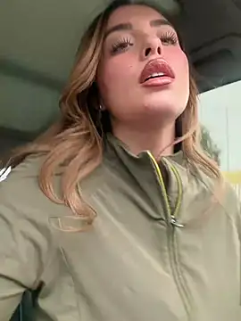 Alirawrz live cam