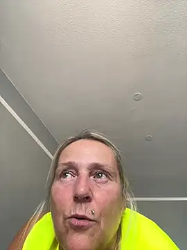 blondnboujee53 - Blondnboujee53's free webcam - UK Sex Cams