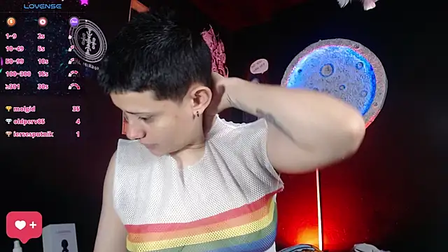 girl_intense444
