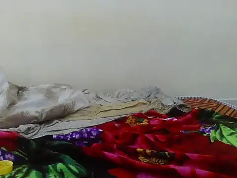 Midnight_doll01 live cam on StripChat