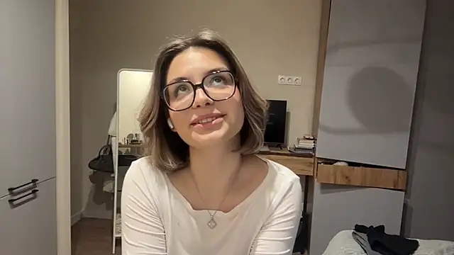 AnnaVelvetFire webcam