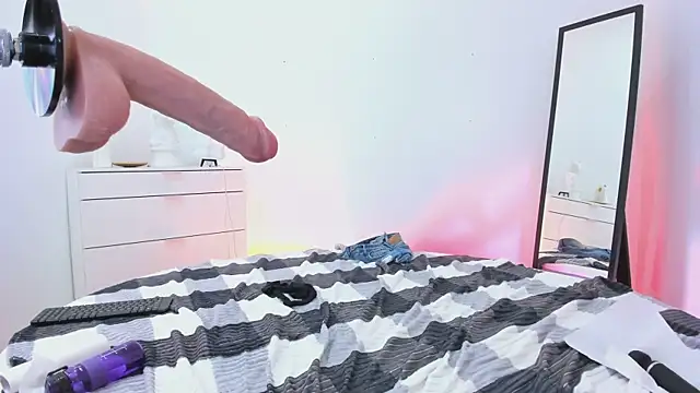 HoneyLace_ webcam