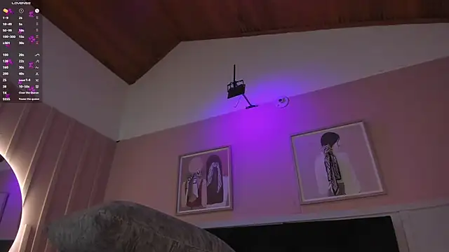 elodie_walker webcam