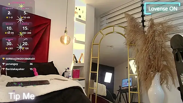 NahomiRoss
