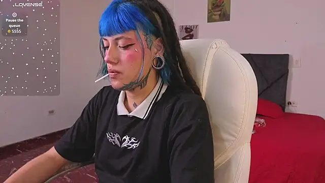 _sharlotte777 webcam