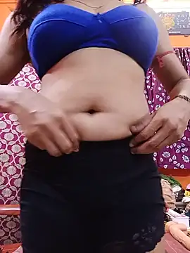 Hotpuja25 webcam