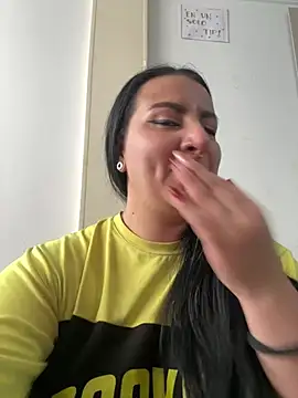 Abril_Luv webcam