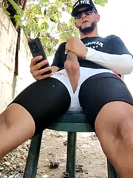 PIGHIGHDIRTY_p0 live cam on StripChat