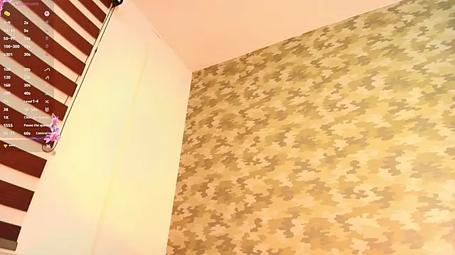 alexa_cruz__ webcam