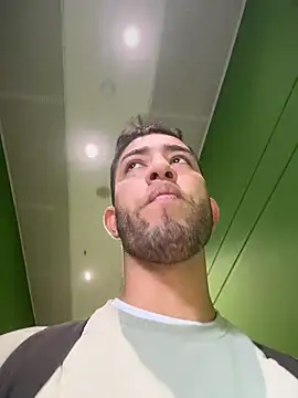 liam_bronw webcam
