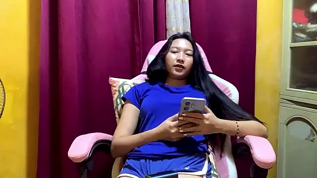 Ariavale437 webcam