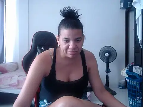 Adriana_0312 webcam