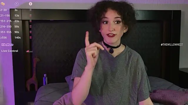 thewillownest_ live cam on StripChat