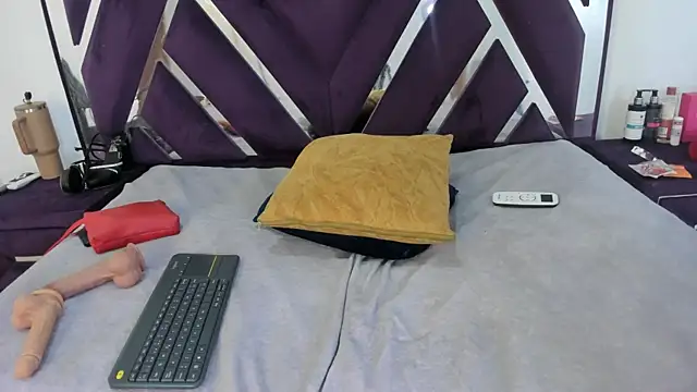 LunaViceht live cam on StripChat