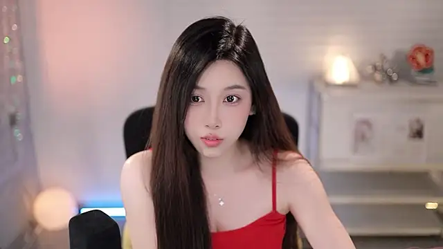 SleepArtist live cam on StripChat