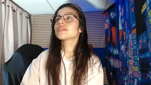 rosse_2504 live cam on StripChat