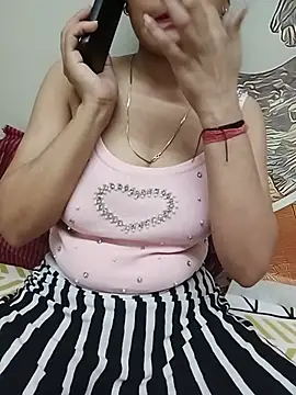 Pihu_Chopra live cam on StripChat