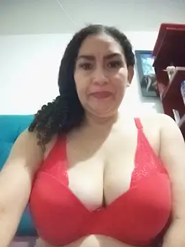 paulett15 live cam on StripChat