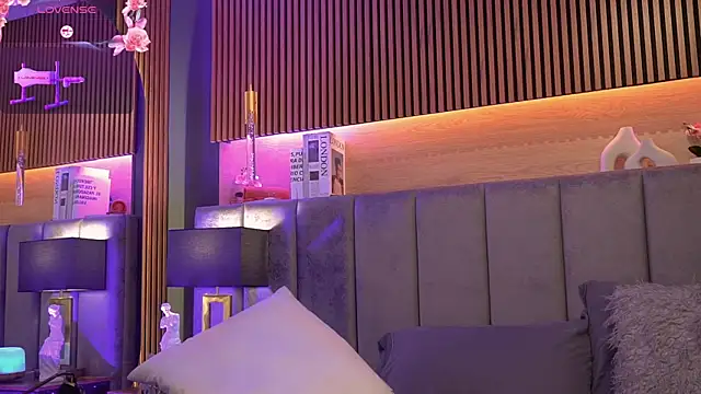 Angelina_Dior webcam
