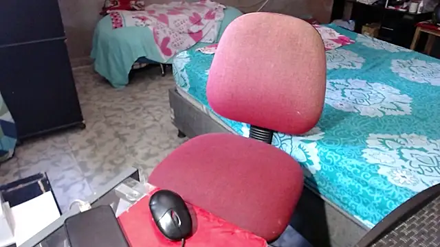 Barbiegomez webcam