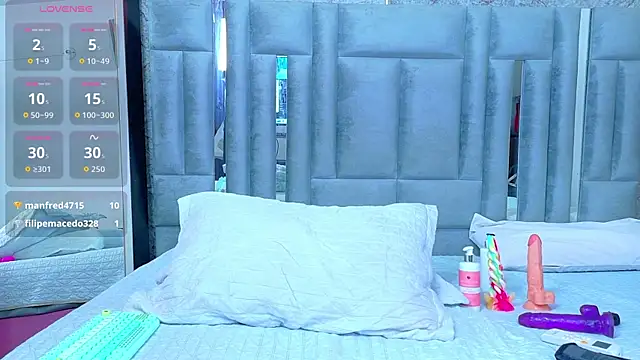 veronicaroose_ live cam on StripChat