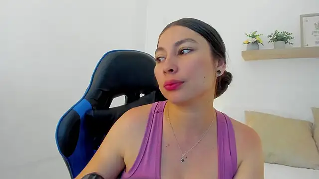 bella_99_ webcam