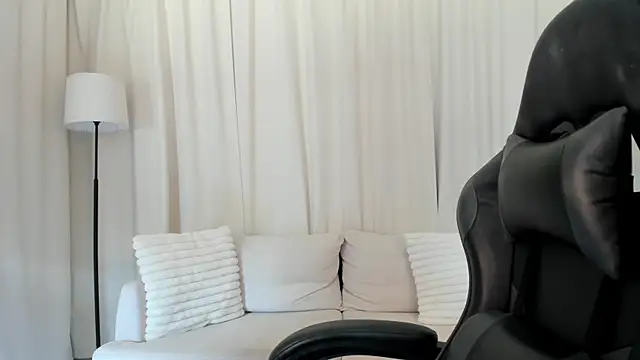 SaraDesirexo webcam