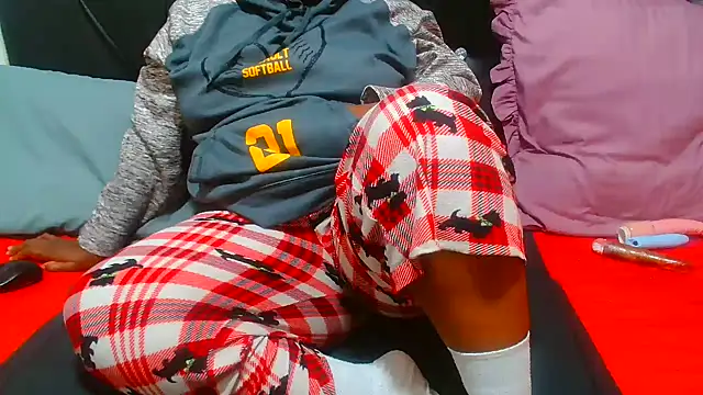 AfricanBigAssxx98 webcam