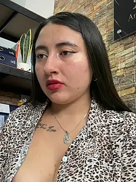 _Sarah-Office1 webcam