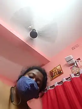 Cute-Swewty webcam
