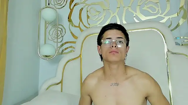 midnightlust_vc webcam