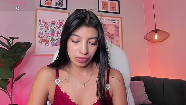 Tiffany_Low webcam