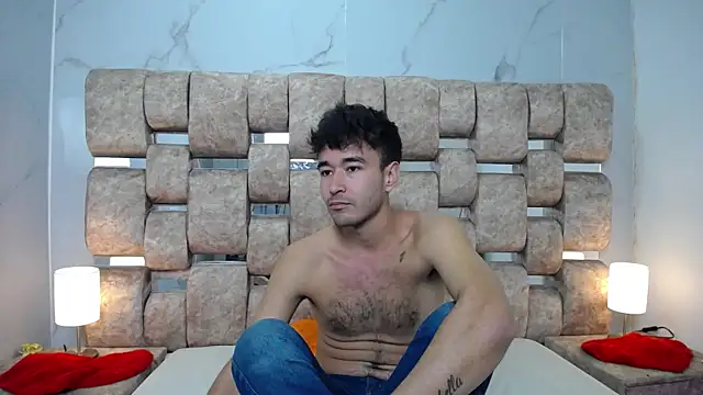 KathyAiden webcam