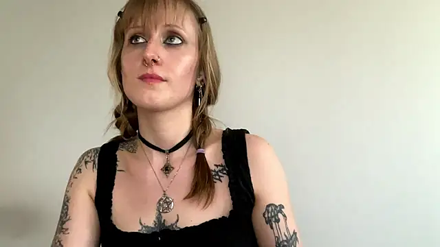 LaraLovely webcam