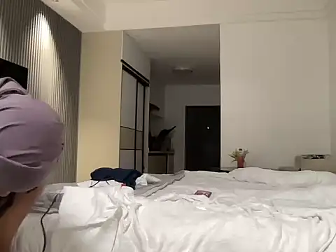 Pretty_aggy webcam