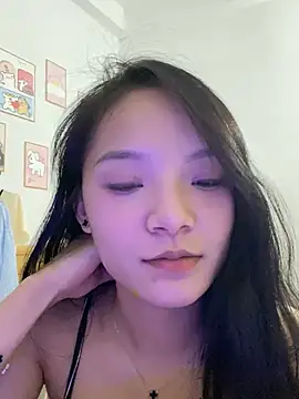 Girl-wet webcam