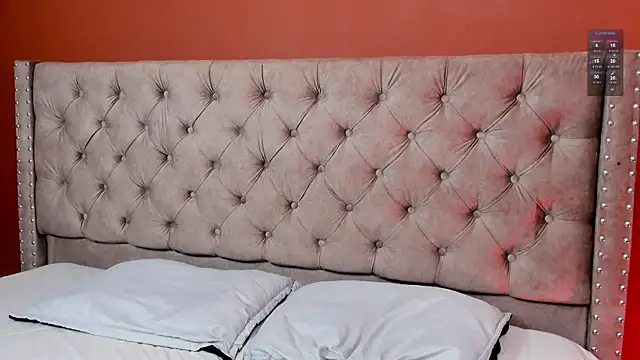 Mia_quinn__ webcam