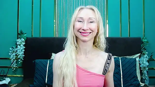 KissDreamm webcam