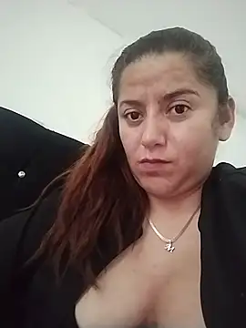 Erika-sm webcam