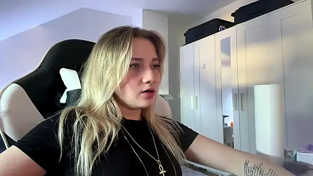 tutsiecutie webcam
