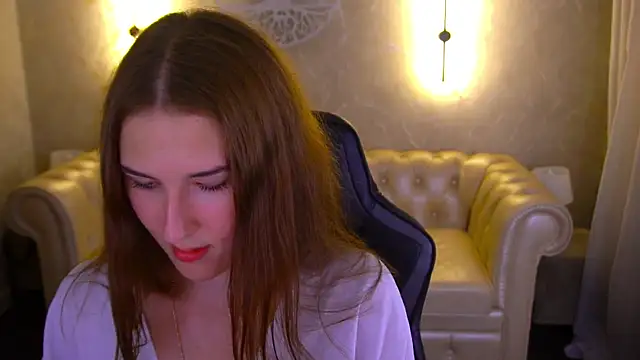 MirellEmber webcam