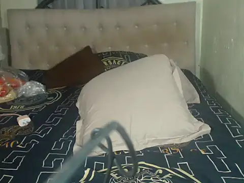 yourgoddesslatina webcam