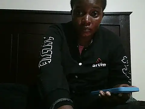 Realdiva02 webcam