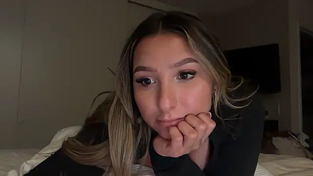 lustfulsmiles webcam